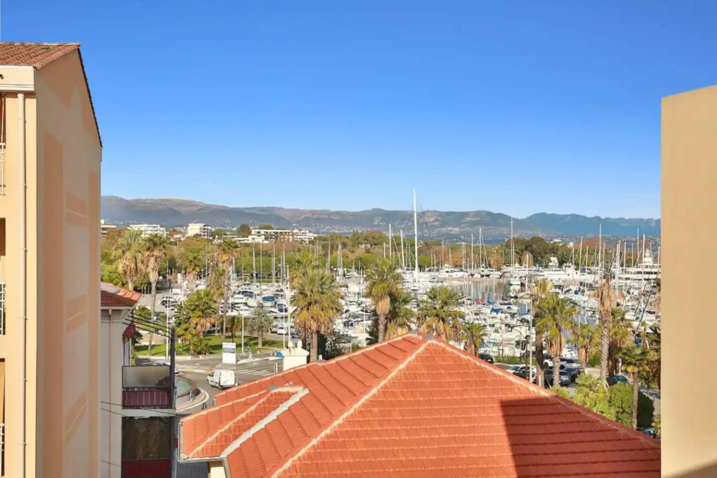 Charming Two-Bedroom Apartment With Balcony And Garage By The Marina Antibes Exterior photo