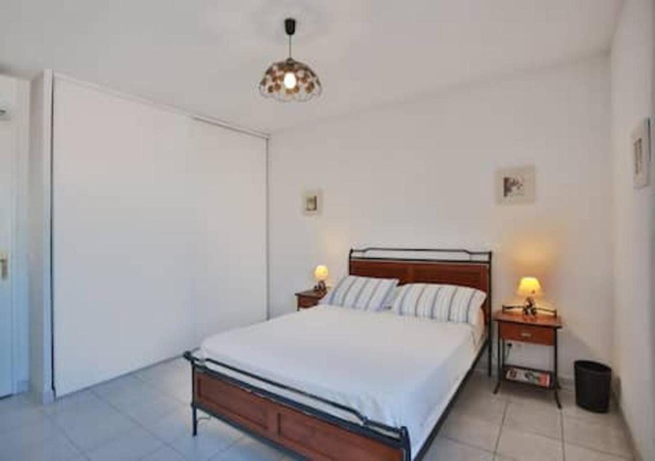 Charming Two-Bedroom Apartment With Balcony And Garage By The Marina Antibes Exterior photo